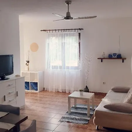 Zunic 2 Apartamento *